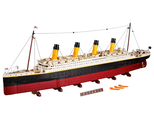 LEGO® Titanic